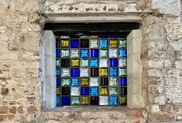 Фальконье. Архитектура света