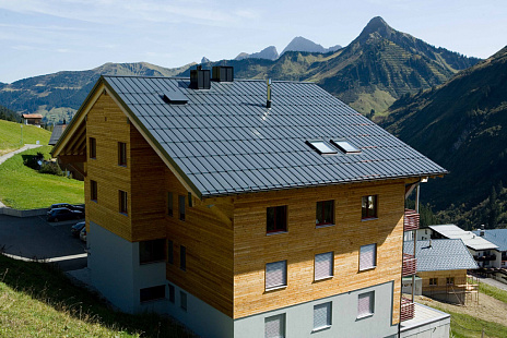 Объект из Кровельный алюминий Alunova Кровельный алюминий Alunova Matt RR-23 (темно-серый)