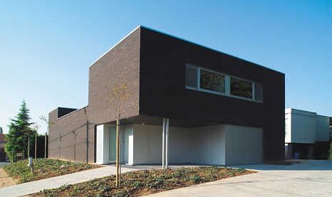 Объект из Кирпич Vandersanden 1 Zwart Mangaan