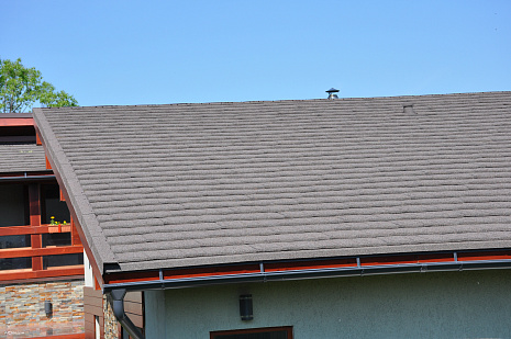 Объект из Композитная черепица AeroDek Композитная черепица рядовая AeroDek Robust цвет Серый валун