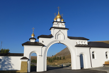 Объект из Кровельный алюминий Alunova Кровельный алюминий Alunova Matt Gold (золотой)