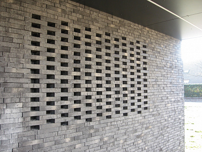 Объект из Кирпич Desta Gita