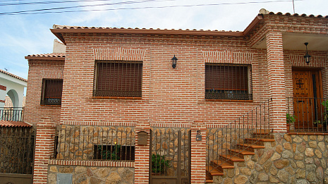 Объект из Клинкерный кирпич Vandersanden ROJO