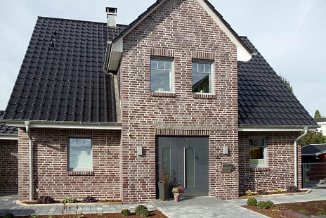 Объект из Керамическая черепица Roben Flandern Plus черная матовая глазурь