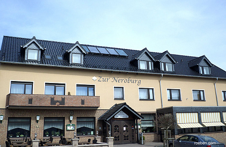 Объект из Керамическая черепица Roben Bari Черная матовая глазурь