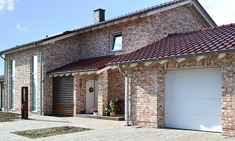 Объект из Керамическая черепица Roben Flandern Plus Кайенский блестящий ангоб