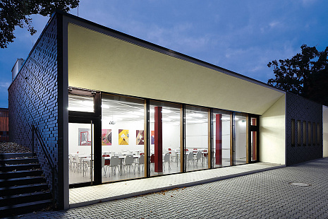 Объект из Кирпич Roben FARO черный с оттенком, гладкий