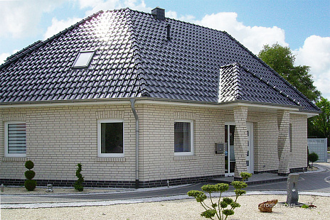 Объект из Керамическая черепица Roben Flandern Plus черная матовая глазурь