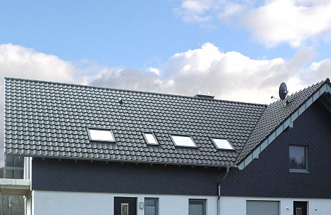 Объект из Керамическая черепица Roben Bari Синевато-серый (антрацит)