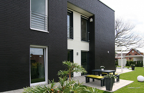 Объект из Кирпич Roben FARO черный с оттенком, гладкий